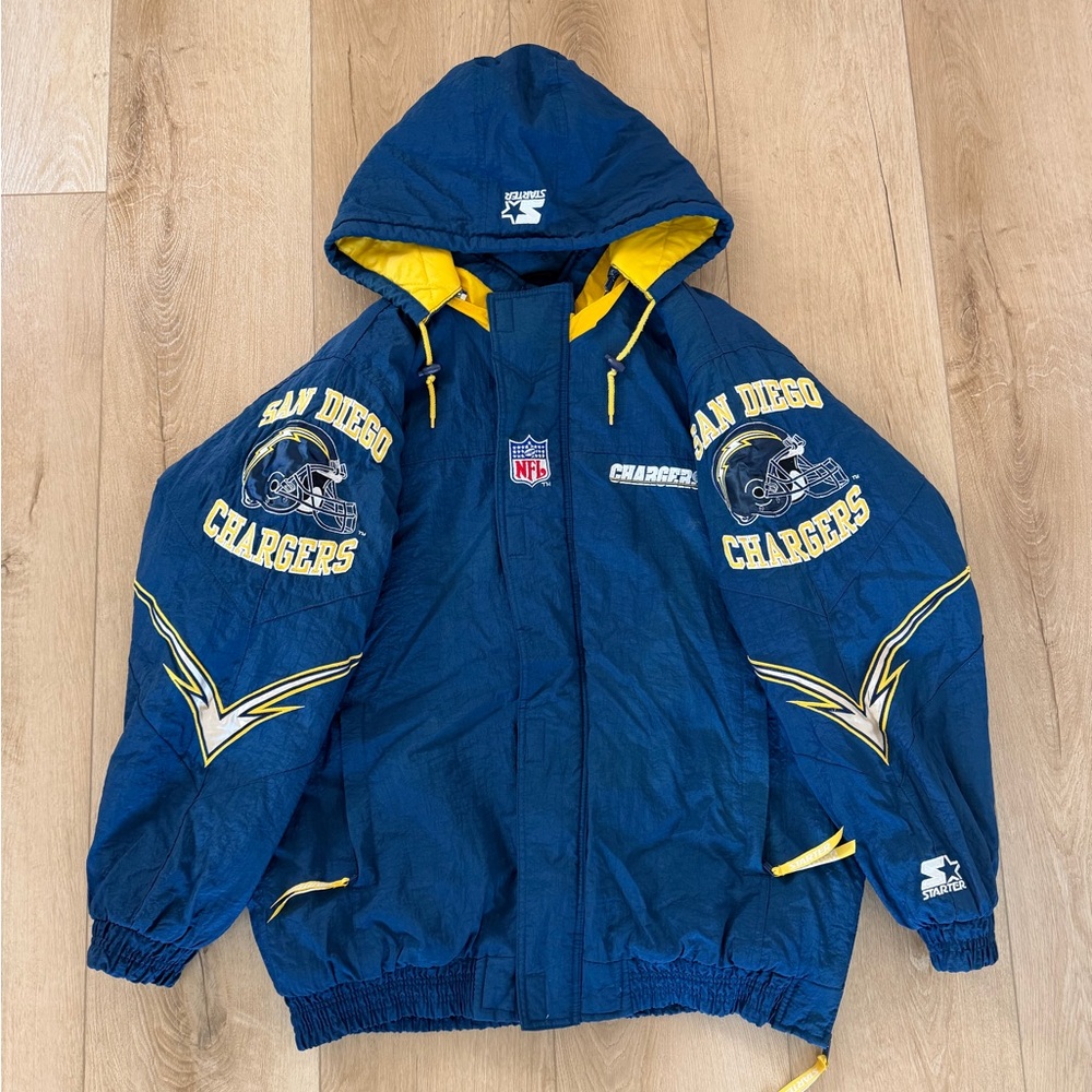 Vintage 90’s Starter San Diego Chargers Jacket. Men’s XL. Used.